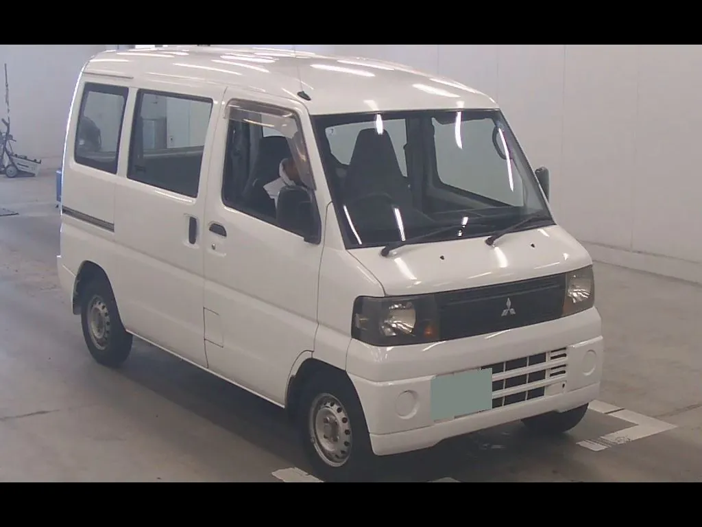 MITSUBISHI MINICAB VAN CD
