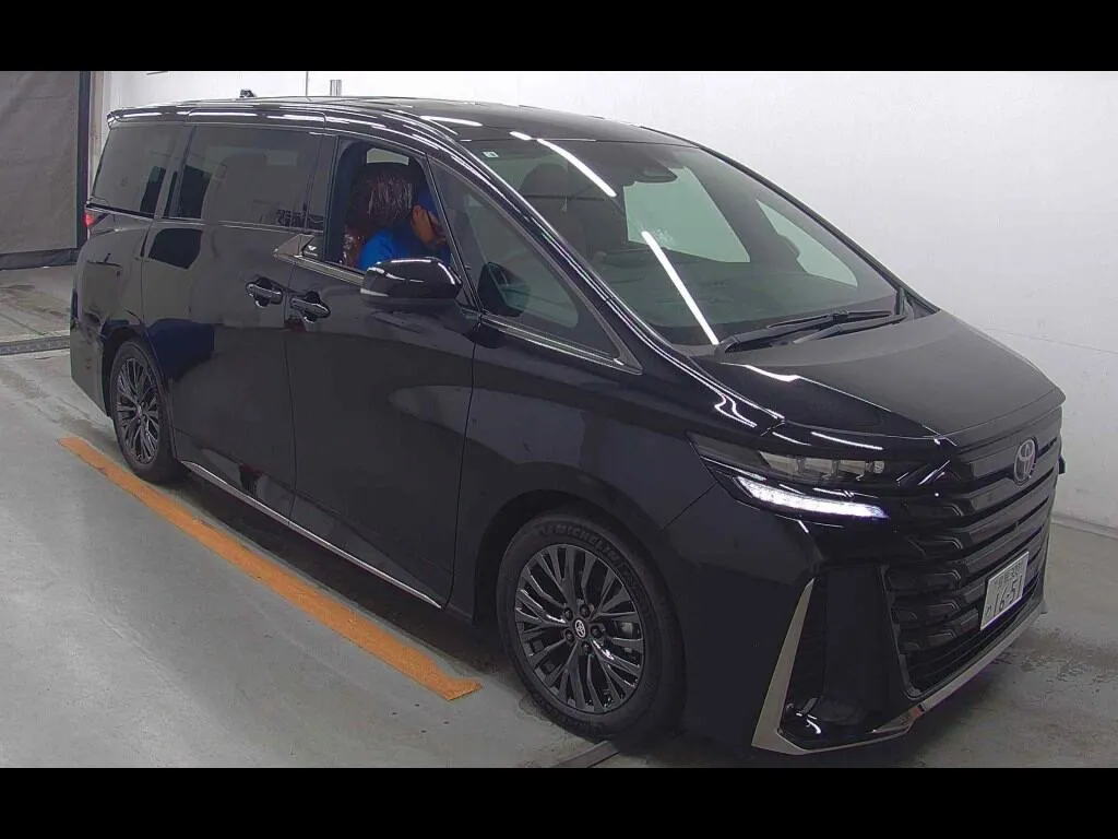 TOYOTA VELLFIRE HYBRID Z PREMIER