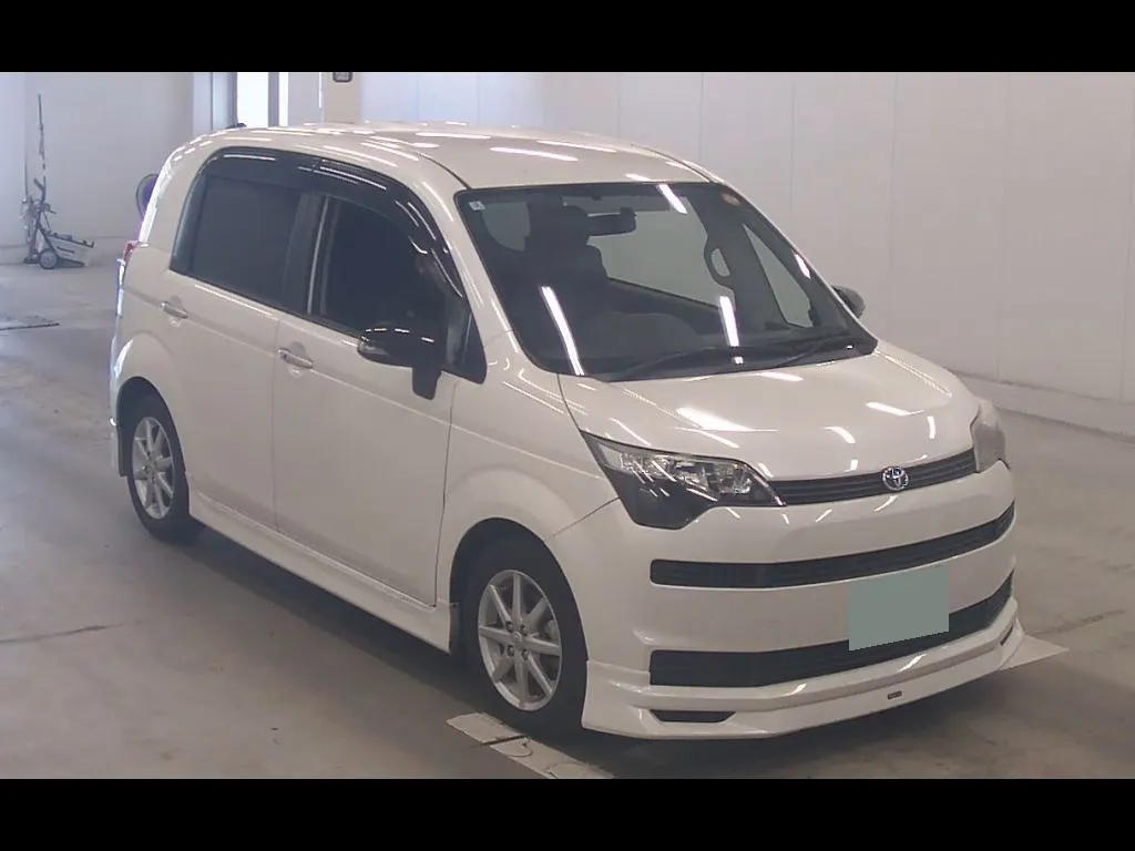TOYOTA SPADE F