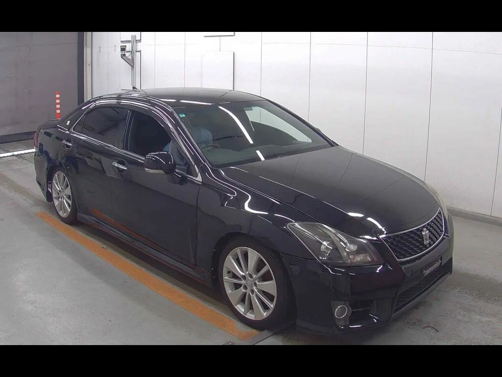 TOYOTA CROWN 4D 2.5 ATHLETE ANNIVERSARY EDITION