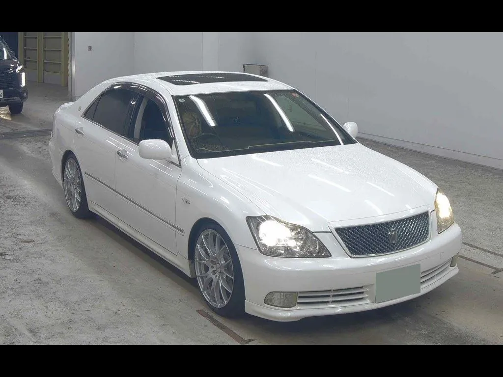 TOYOTA CROWN 4D ATHLETE