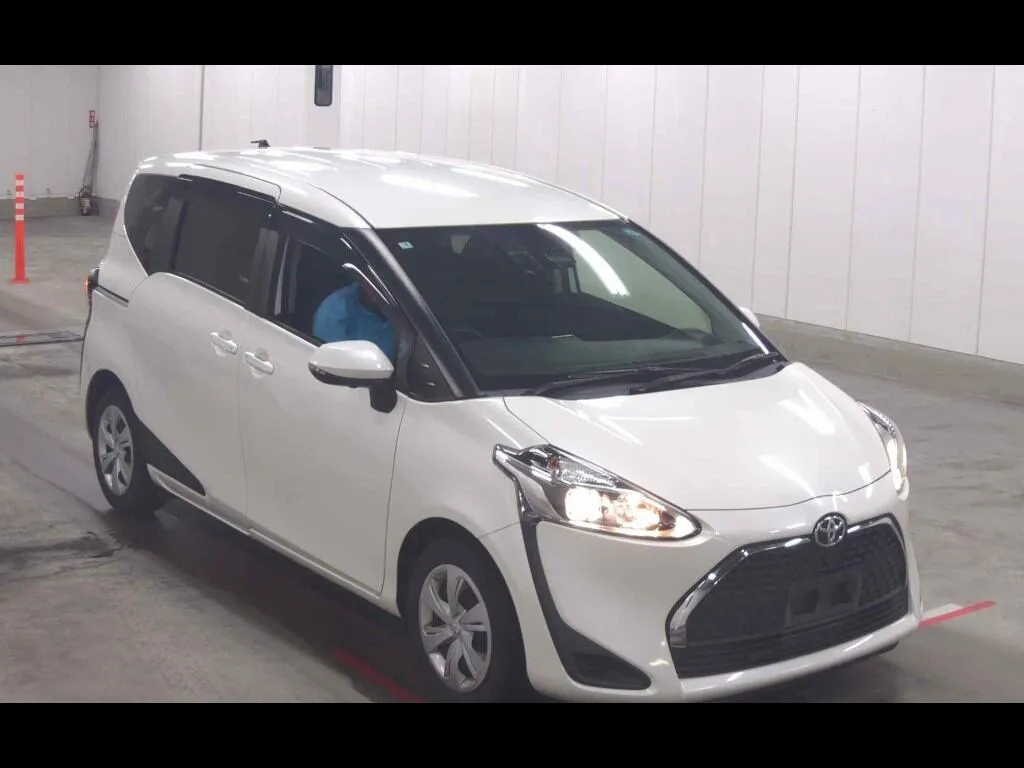 TOYOTA SIENTA FUNBASE G