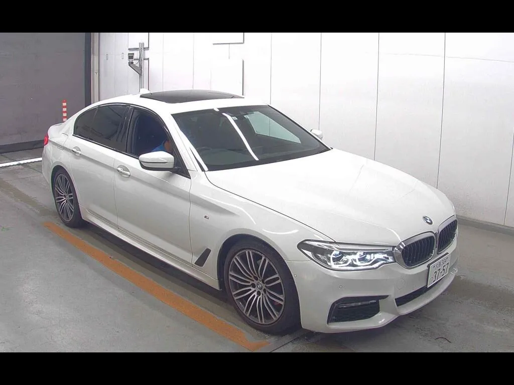 BMW 5 SERIES 4D 523D M-SPORT