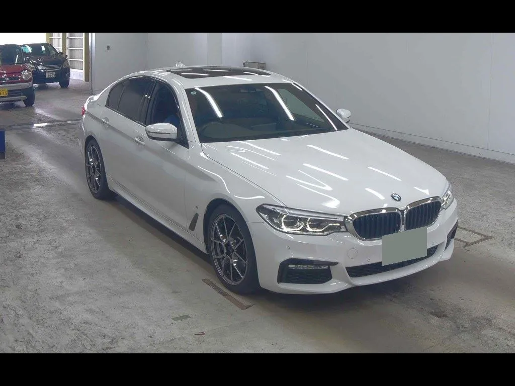 BMW 5 SERIES 4D 530E M-SPORT IPERFORMANCE