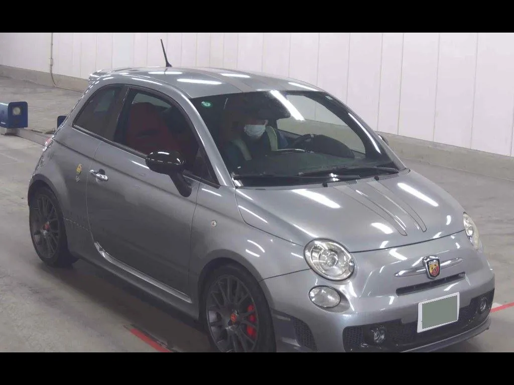 ABARTH 695 TRIBUTO FERRARI