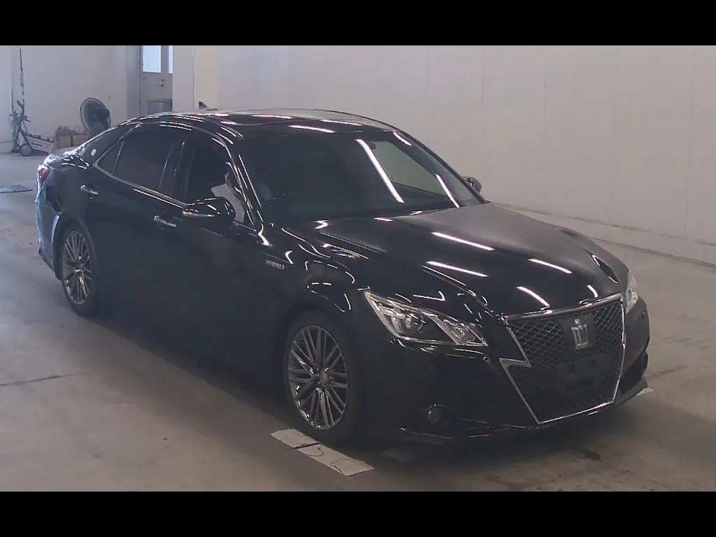TOYOTA CROWN HYBRID ATHLETE G