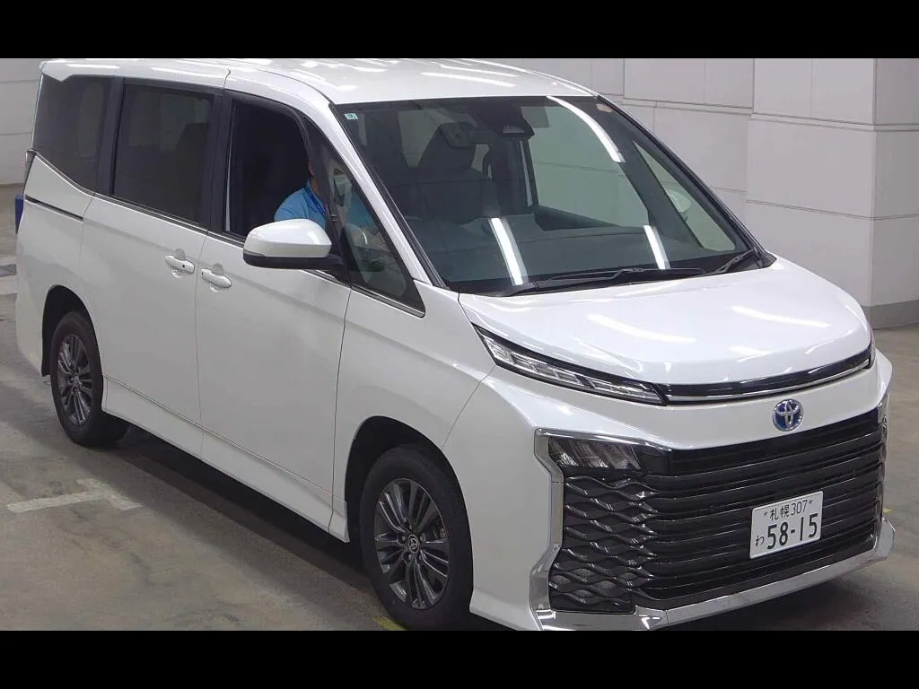 TOYOTA VOXY 4WD HYBRID S-Z