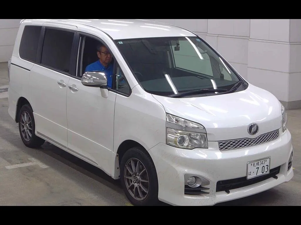 TOYOTA VOXY 4WD ZS KIRAMEKI