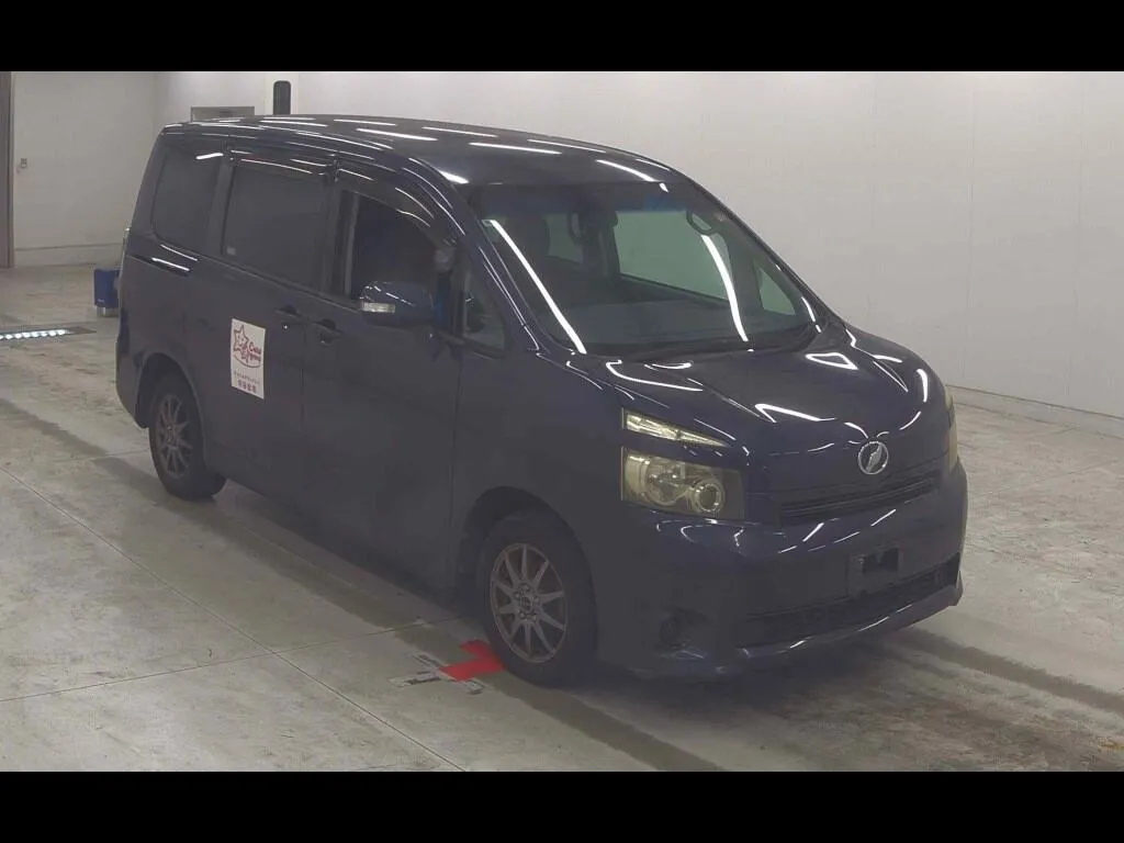 TOYOTA VOXY X L EDITION