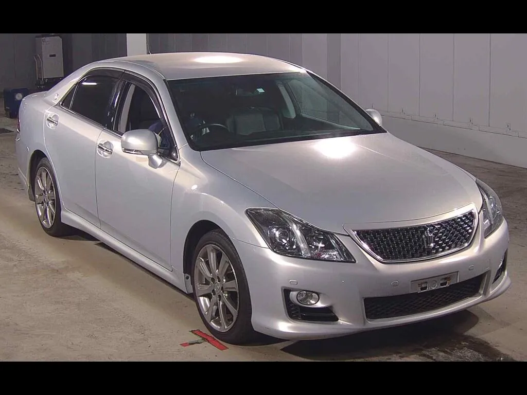 TOYOTA CROWN 4D ATHLETE
