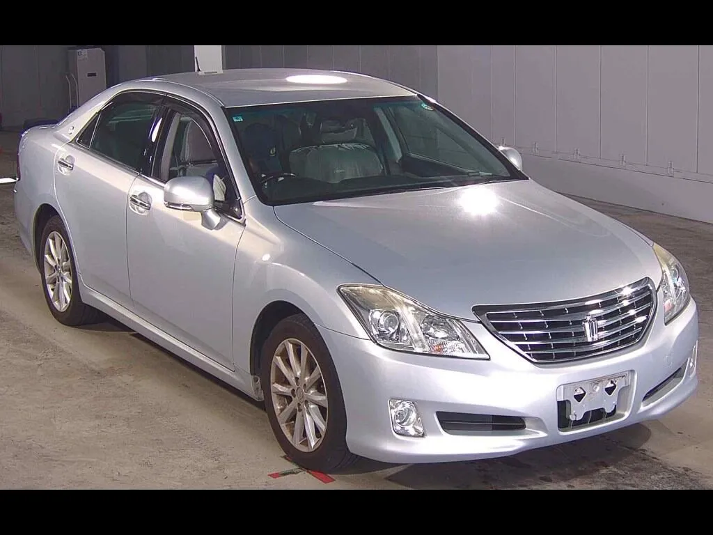 TOYOTA CROWN 4D ROYAL SALOON