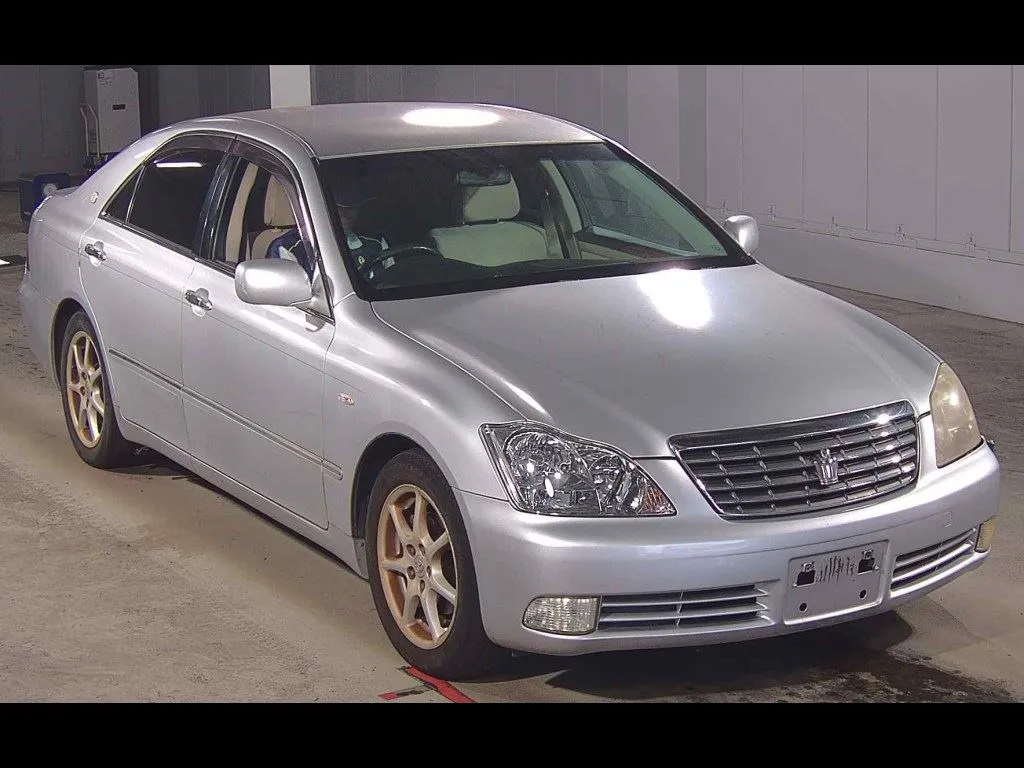 TOYOTA CROWN 4D ROYAL SALOON