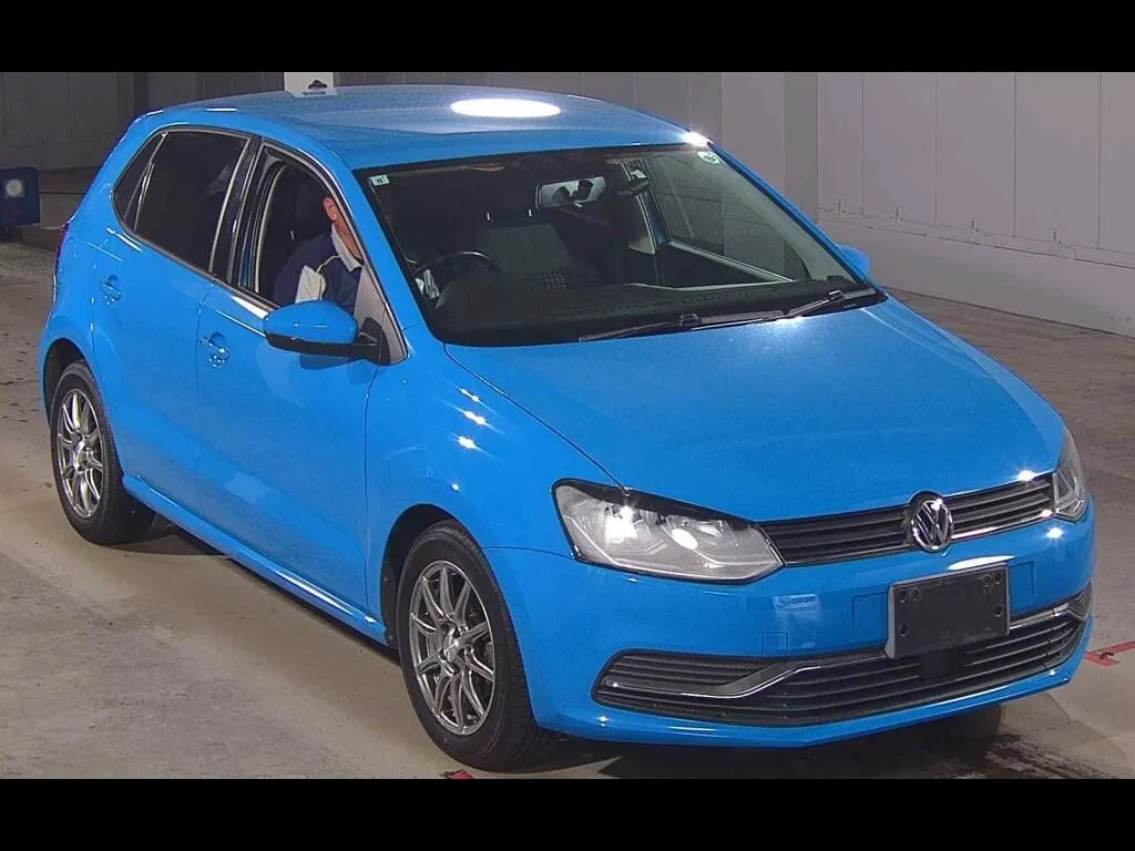 VOLKSWAGEN POLO 5D TSI COMFORT LINE