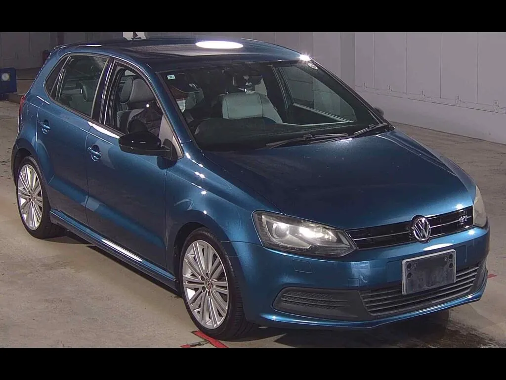 VOLKSWAGEN POLO 5D BLUE GT BLUEMOTION
