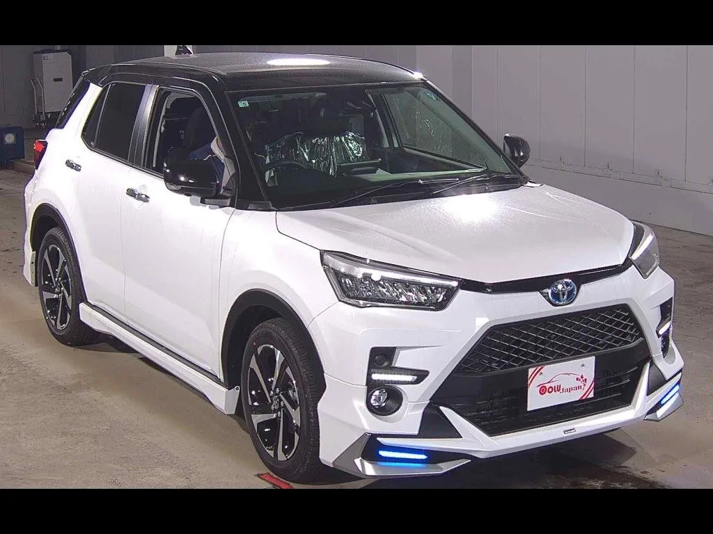 TOYOTA RAIZE HYBRID Z