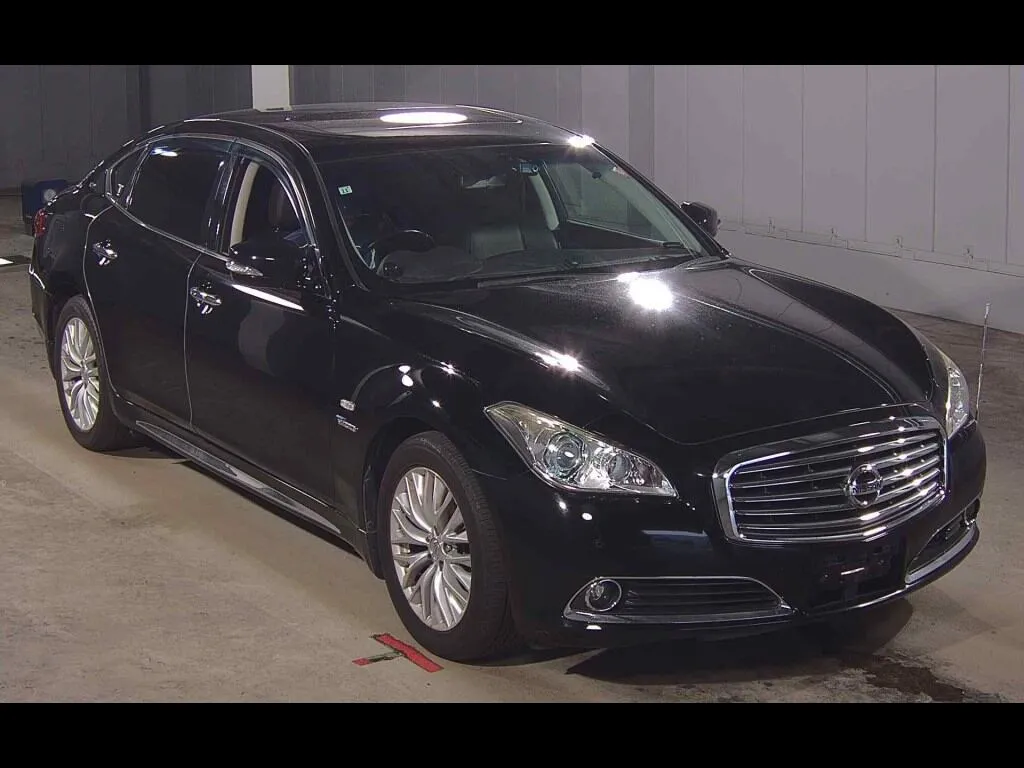 NISSAN CIMA 4D HYBRID VIP