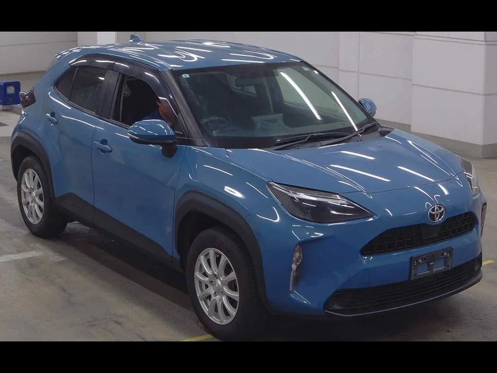 TOYOTA YARIS CROSS 4WD X B PACKAGE
