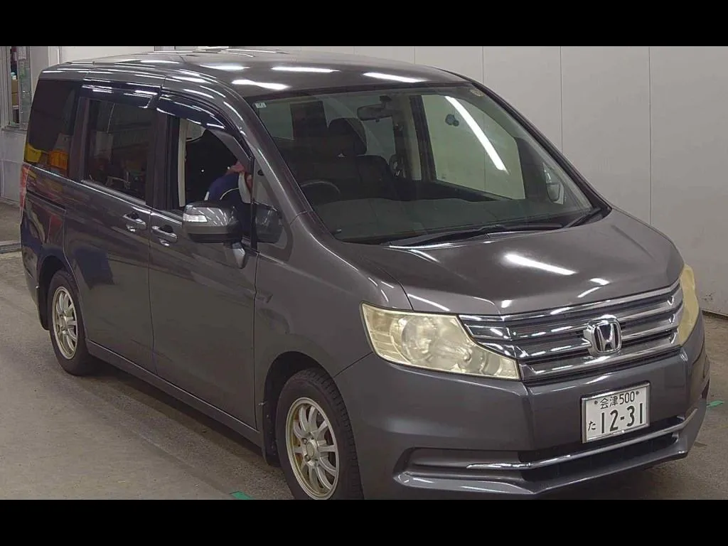 HONDA STEPWAGON 5D G