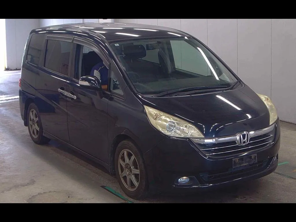 HONDA STEPWAGON 5D G STYLE EDITION