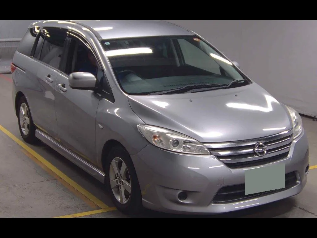 NISSAN LAFESTA HIGHWAY STAR