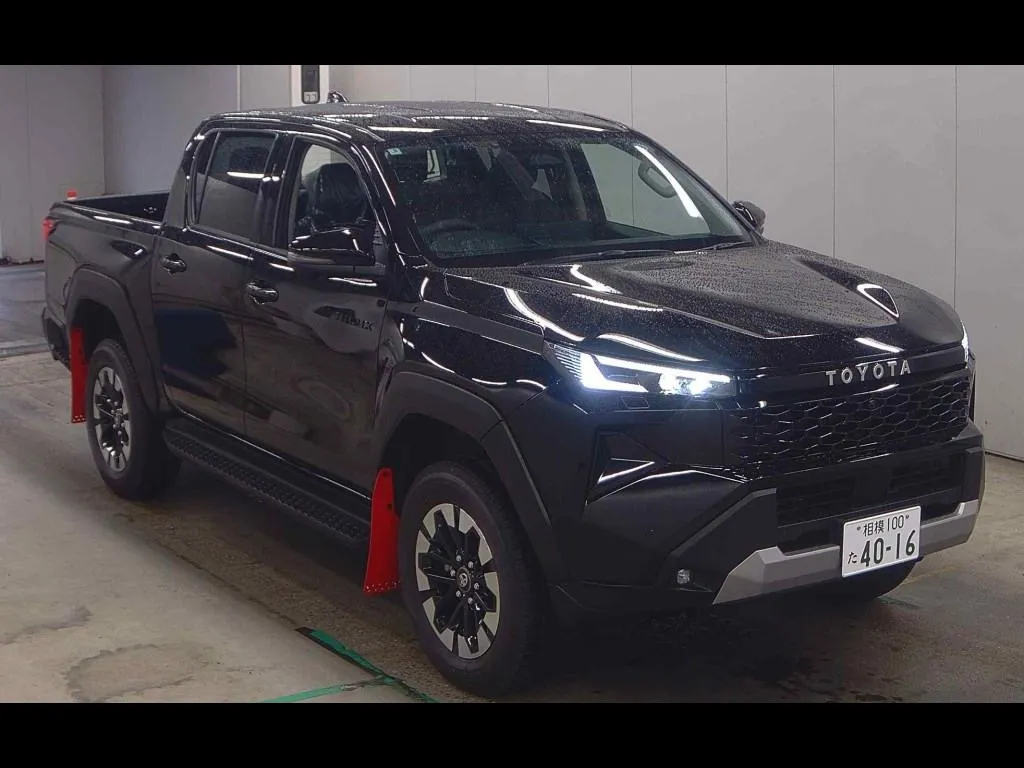 TOYOTA HILUX 4D 4WD Z