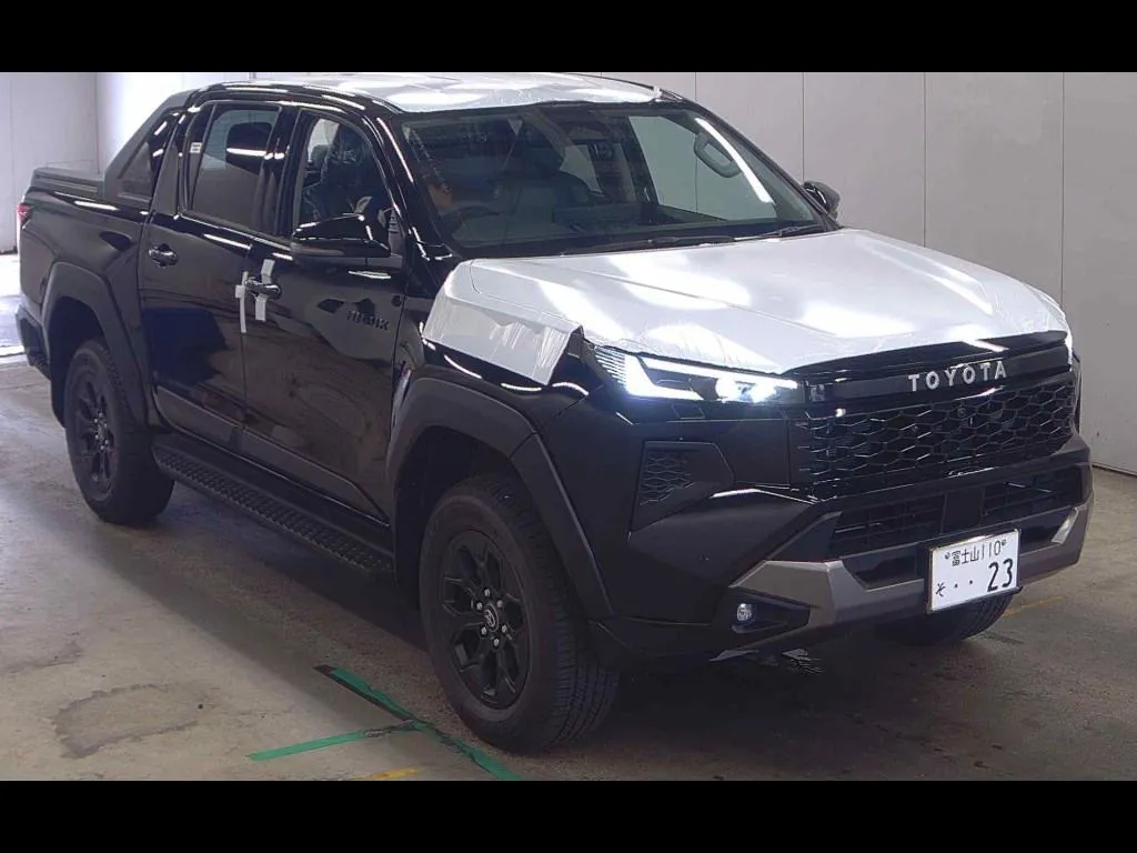 TOYOTA HILUX 4D 4WD Z ADVENTURE