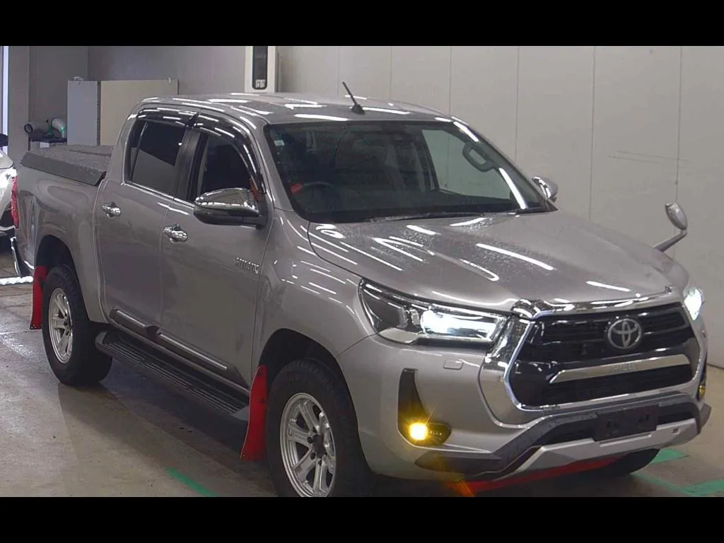 TOYOTA HILUX 4D 4WD Z