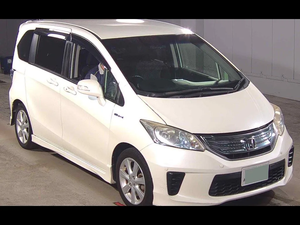 HONDA FREED HYBRID JUST SELECTION