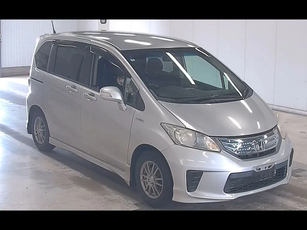 HONDA FREED HYBRID JUST SELECTION