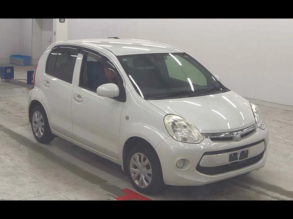 TOYOTA PASSO 1.0X L PACKAGE KIRIRI
