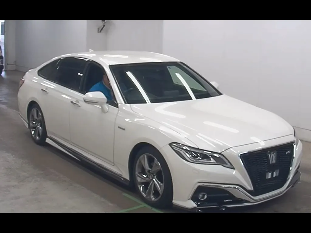 TOYOTA CROWN HYBRID RS ADVANCE