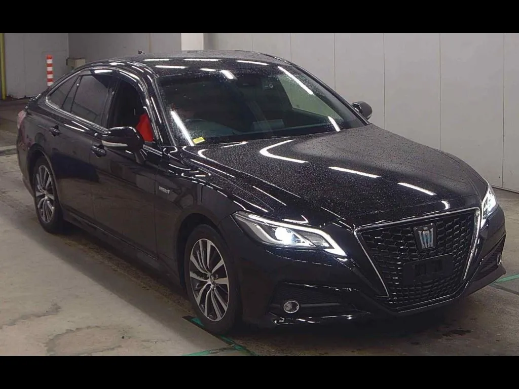 TOYOTA CROWN HYBRID S C PACKAGE