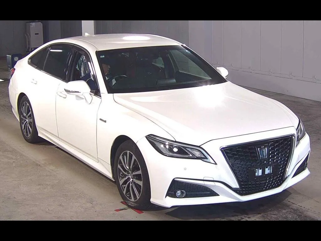 TOYOTA CROWN HYBRID S C PACKAGE