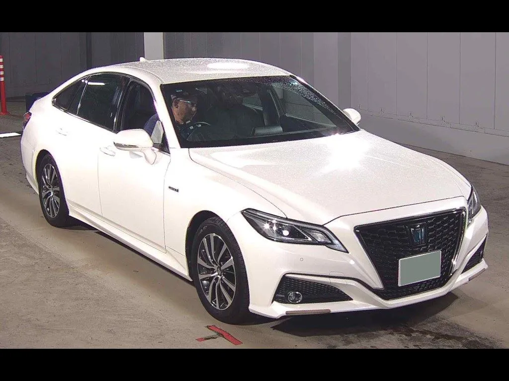 TOYOTA CROWN HYBRID S C PACKAGE