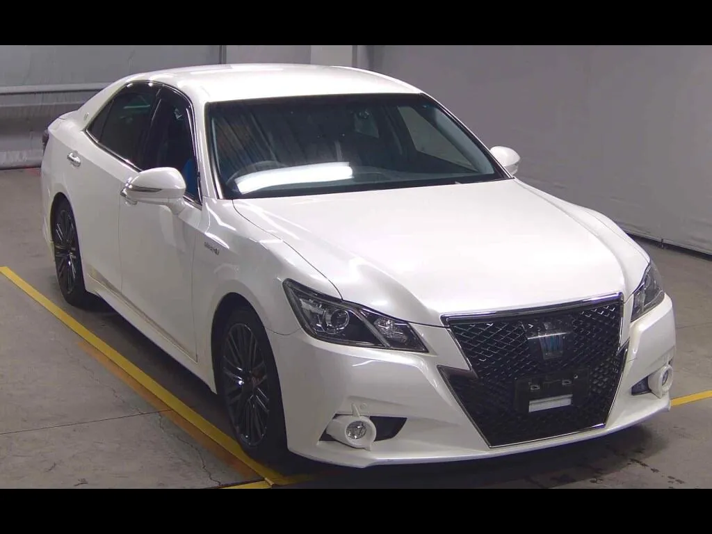 TOYOTA CROWN HYBRID ATHLETE S