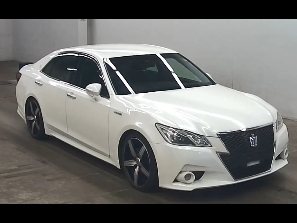 TOYOTA CROWN HYBRID ATHLETE S