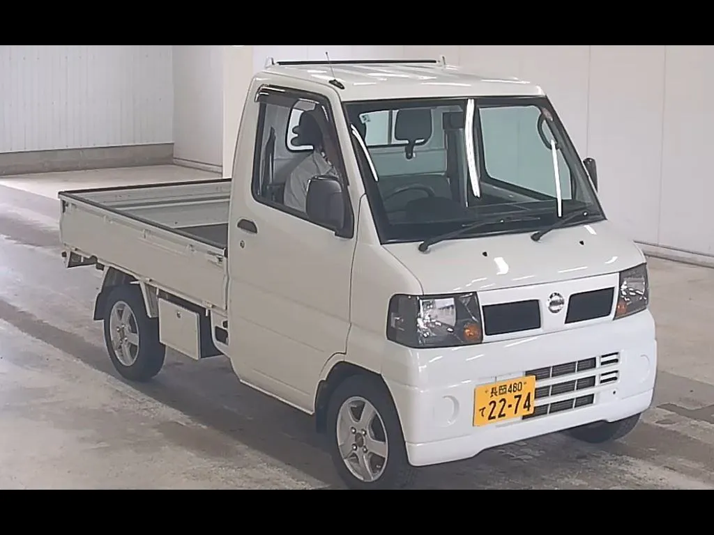 NISSAN CLIPPER TRUCK 4WD SD