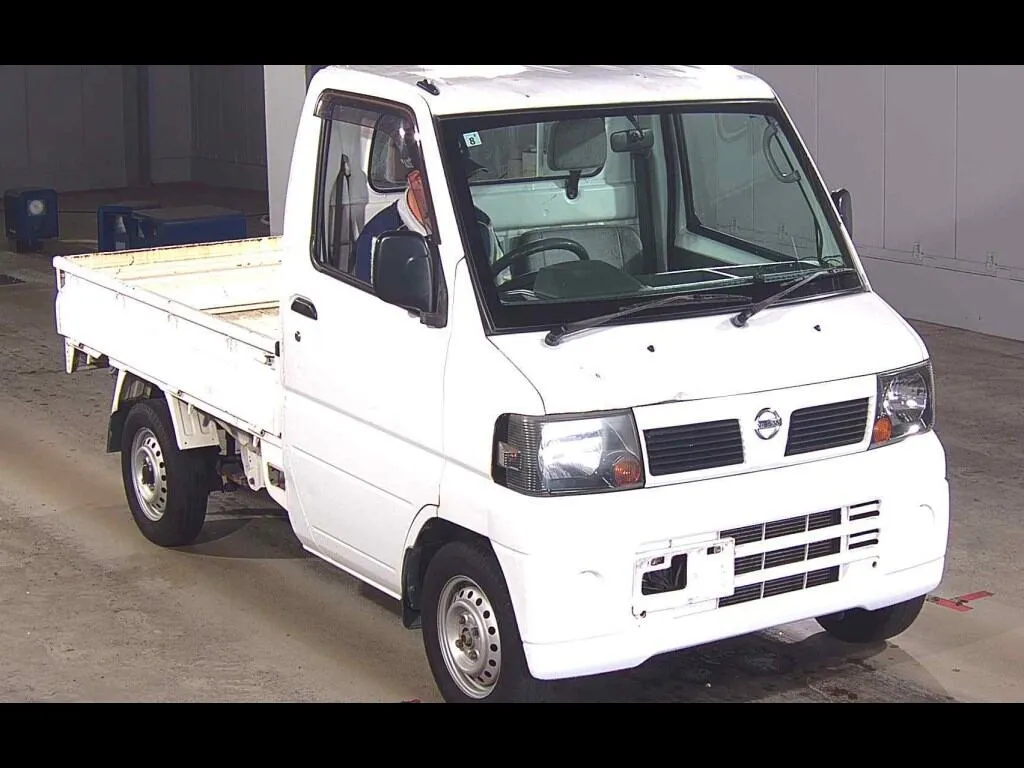 NISSAN CLIPPER TRUCK