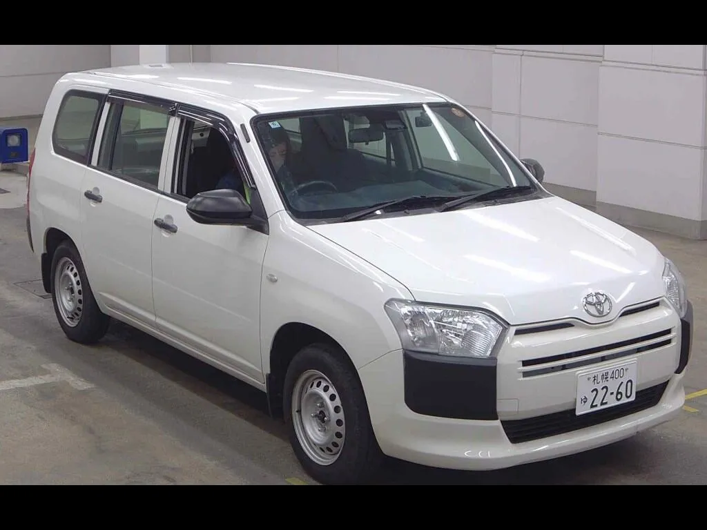 TOYOTA PROBOX 4WD DX COMFORT