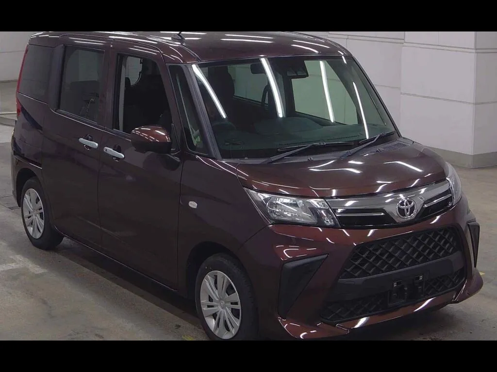 TOYOTA ROOMY 4WD X