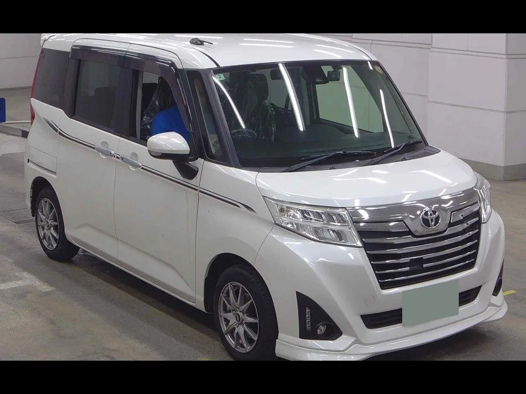 TOYOTA ROOMY 4WD CUSTOM G S