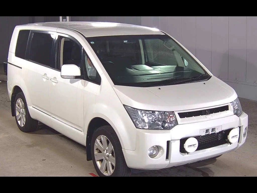 MITSUBISHI DELICA D:5 4WD D POWER PACKAGE