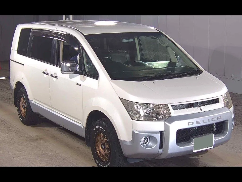 MITSUBISHI DELICA D:5 4WD G POWER PACKAGE