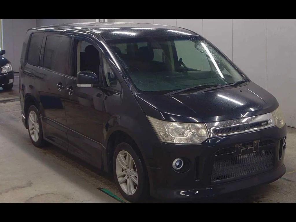 MITSUBISHI DELICA D:5 C2 G NAVI PACKAGE