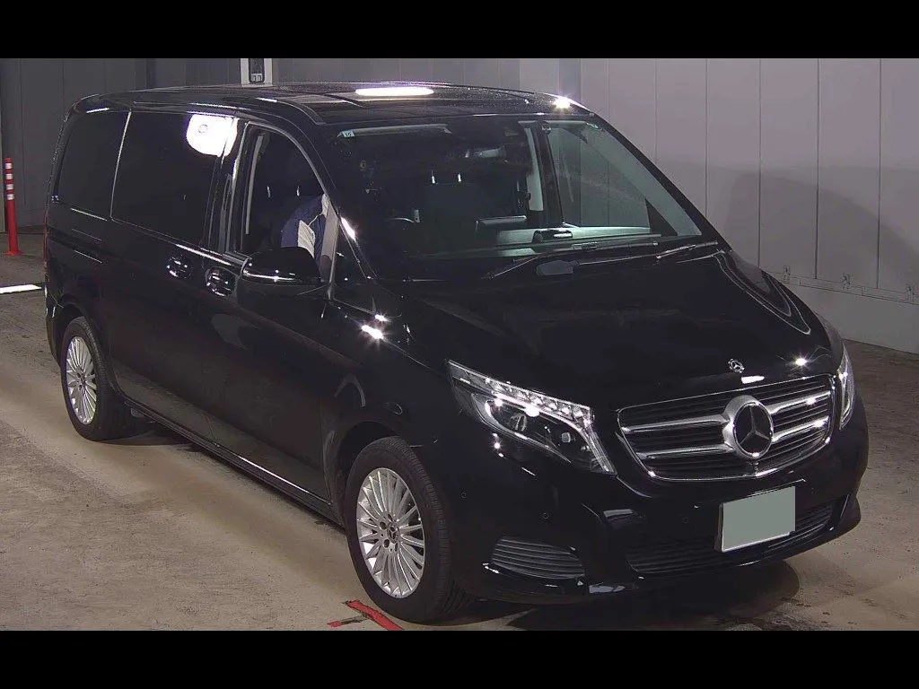 MERCEDES BENZ V-CLASS 5D V220D