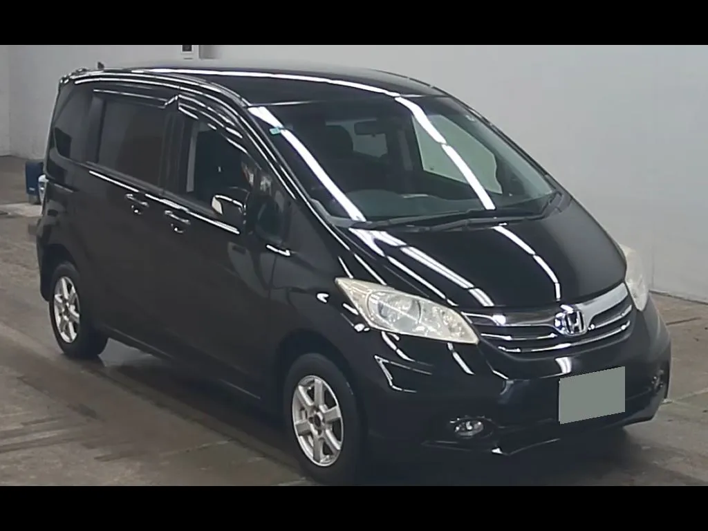 HONDA FREED 4WD G JUST SELECTION