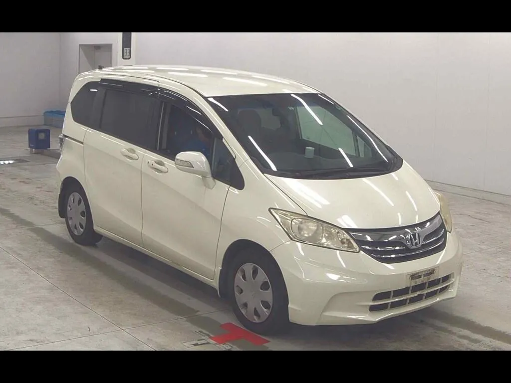 HONDA FREED G JUST SELECTION