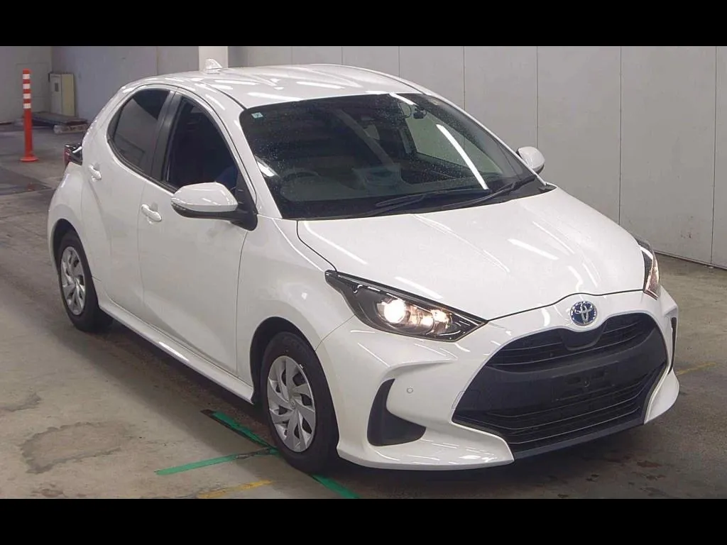 TOYOTA YARIS HYBRID HYBRID X