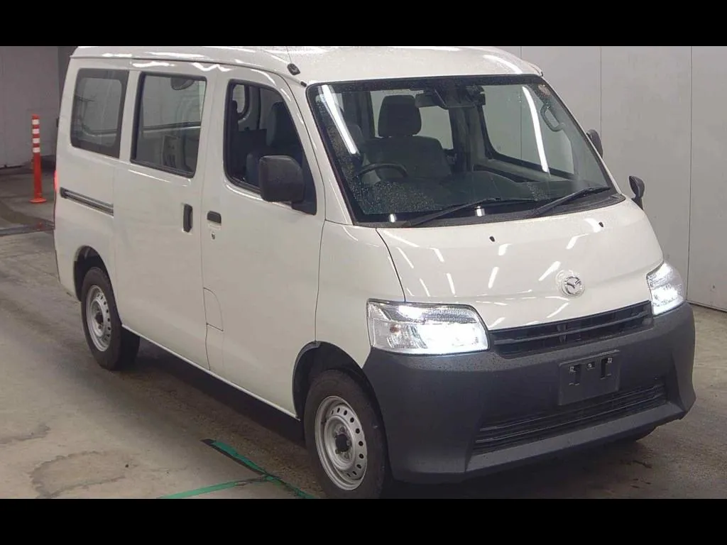 MAZDA BONGO VAN 5D 4WD STD