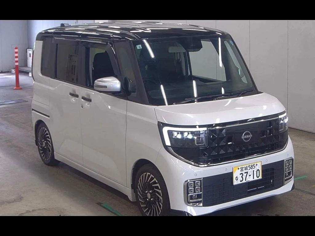 NISSAN ROOX AUTECH LINE TURBO